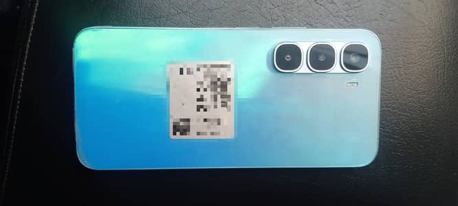 8+8 GB Ram 128GB memory