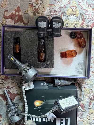 Headlight bulbs, Foglight bulbs and indicator bulbs All in one Package