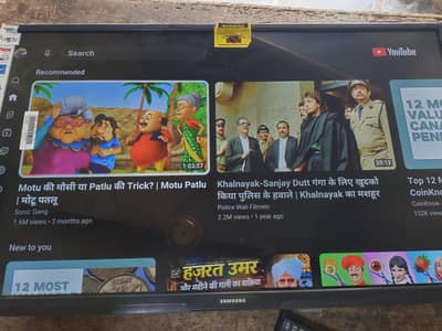 32" Samsung Android LED with box 10/10
