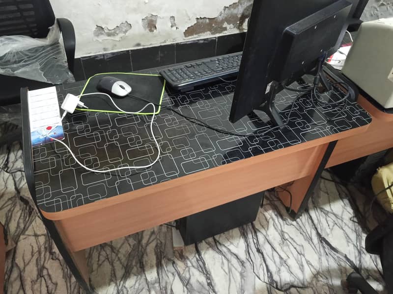 computer table counter for offices 2