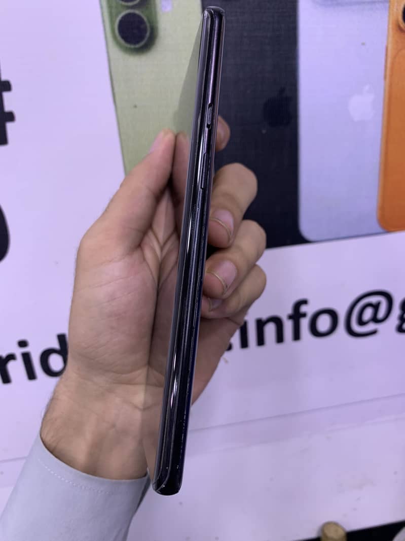 Oneplus 8 pro 4