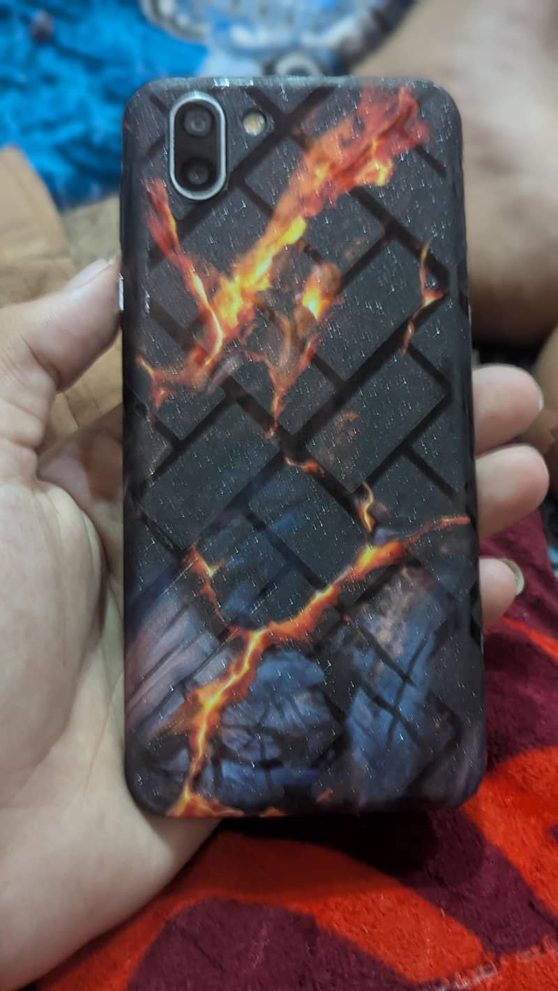 Sharp Aquos R2 7