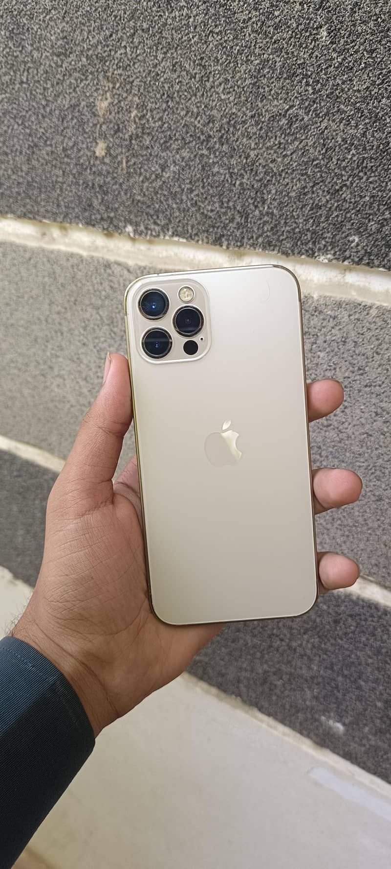 iPhone 12 pro 0