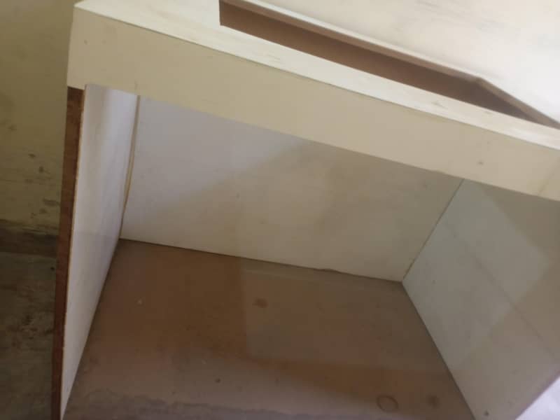 cabinet 5