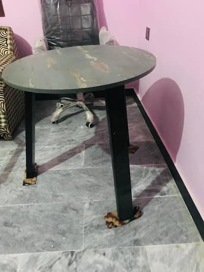 Cofee table / dining table / Computer table