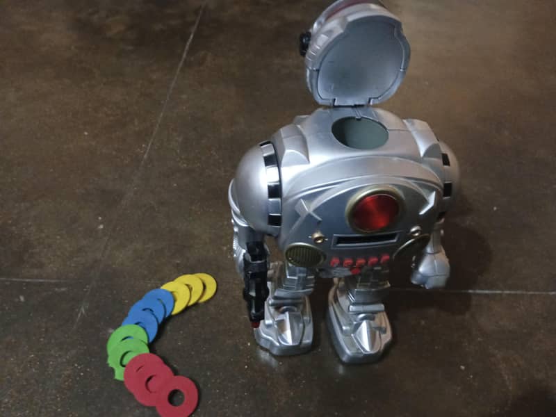 Action robo 0
