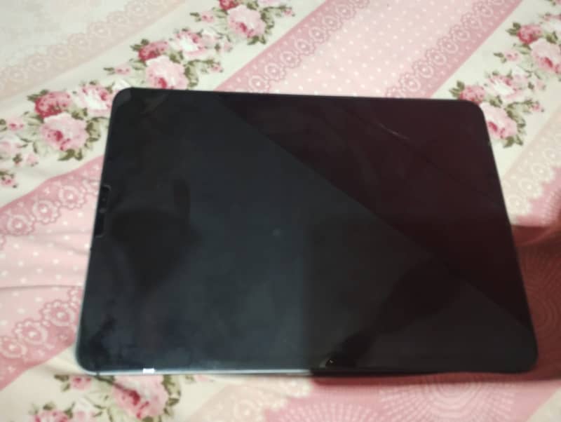 IPAD M1 GOOD CONDITION 1