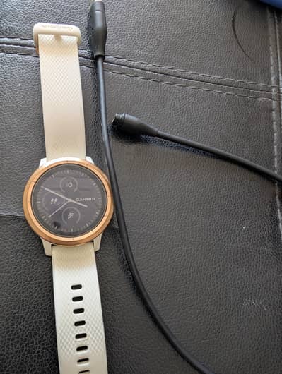 Garmin Vivoactive 3 (White/Gold)