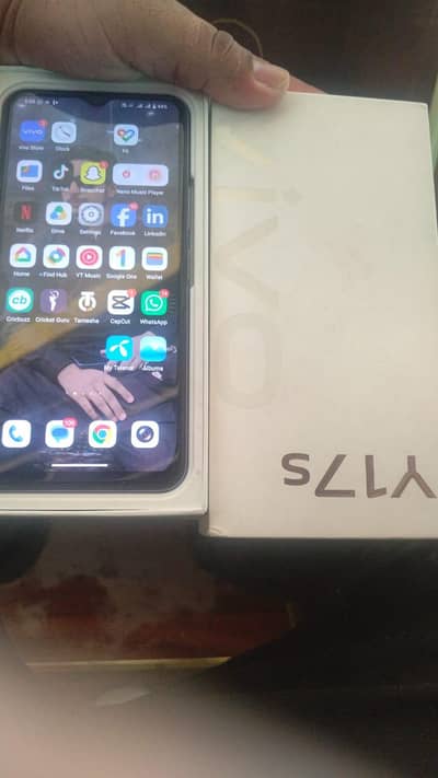 Vivo Y17s