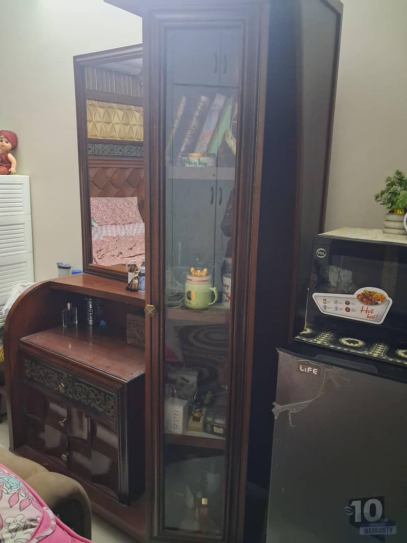dressing table 1