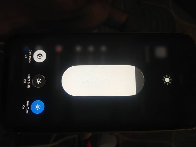 iPhone 11 3