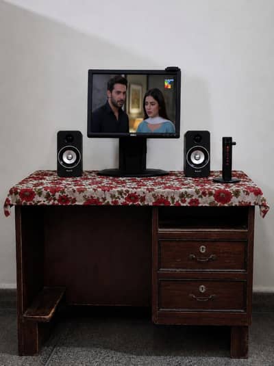 اسپیکر + ڈیوائس مکمل Dell 17" LCD + Dany + کمپیوٹر ٹرالی سیٹ