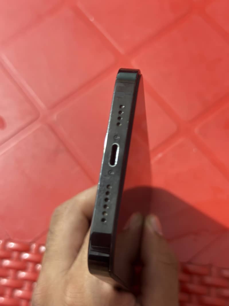 Apple iPhone 14 Pro Max 0