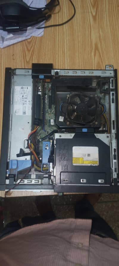 i5 4th gen 4590.10gb ram 250 hhd 2 gb gpu