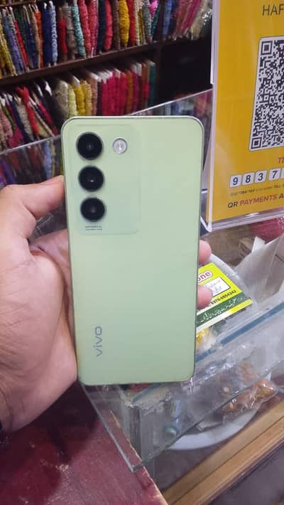 Vivo Y100