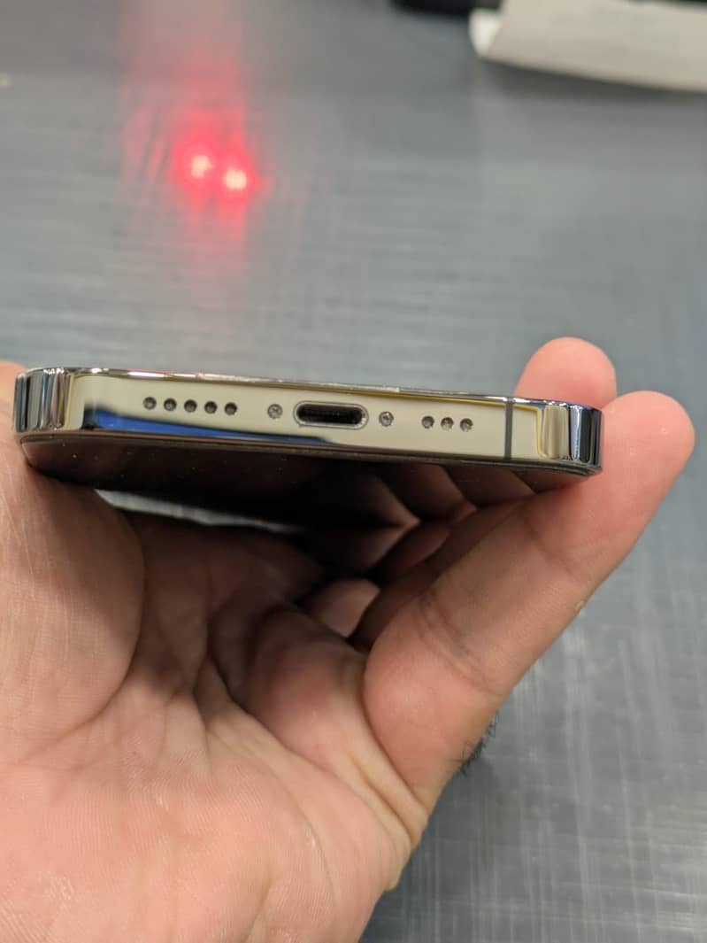 iphone 13pro 2