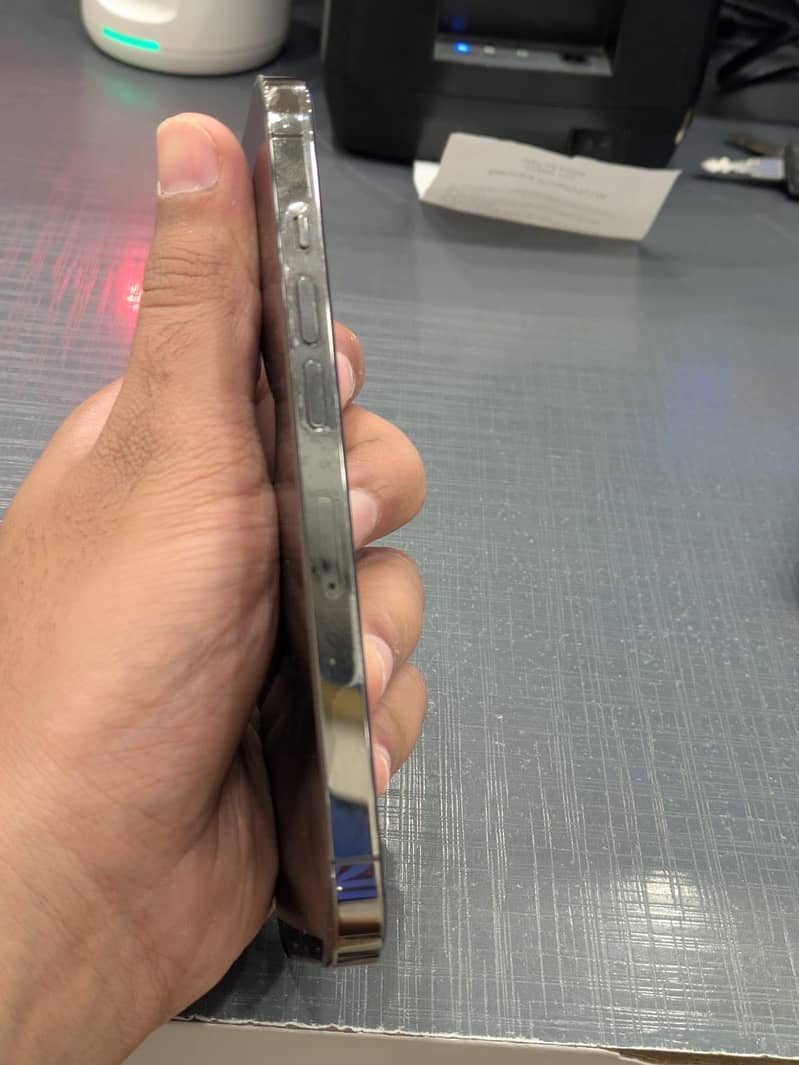 iphone 13pro 4