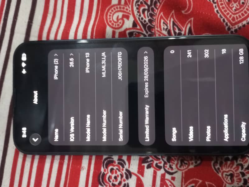 Apple iPhone 13 0