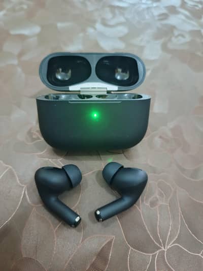 American Earbuds for sale only 1000/+