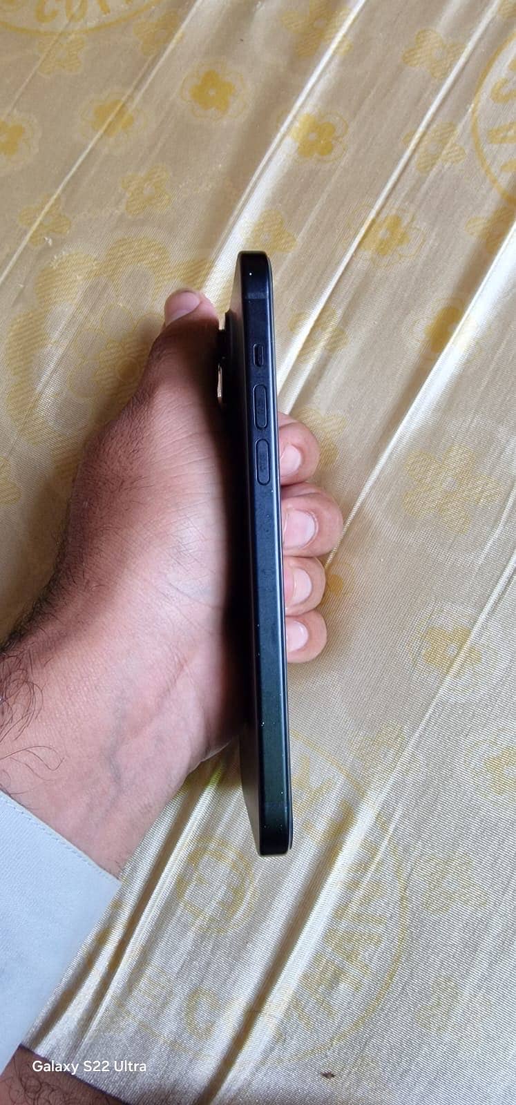 Apple iPhone 15 plus 4