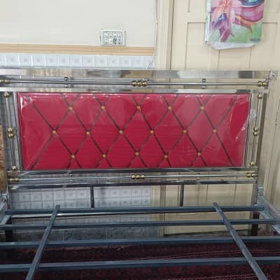 steels dubal bed