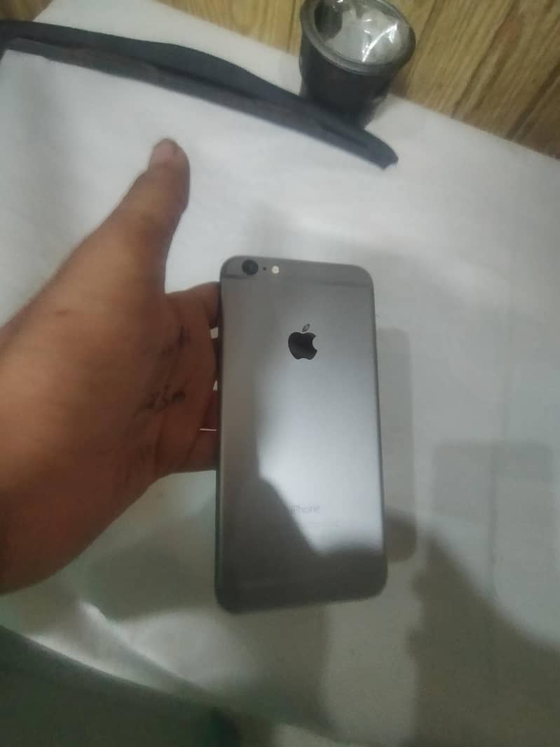 Apple iPhone 6 Plus 8