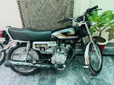Honda 125 special edition Silver 2026