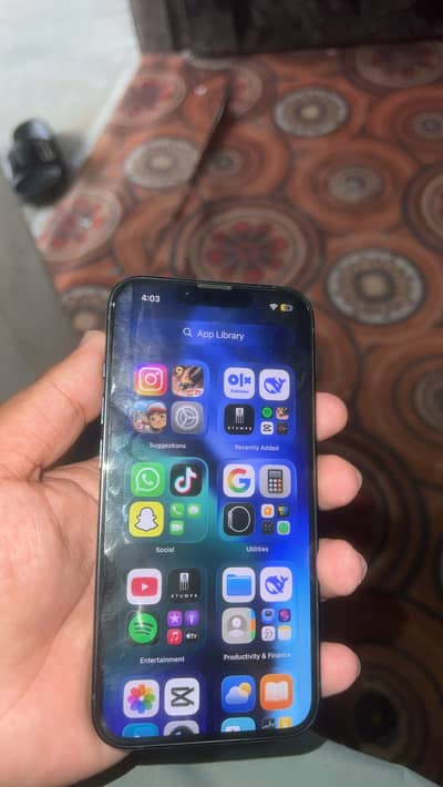 Apple iPhone 13