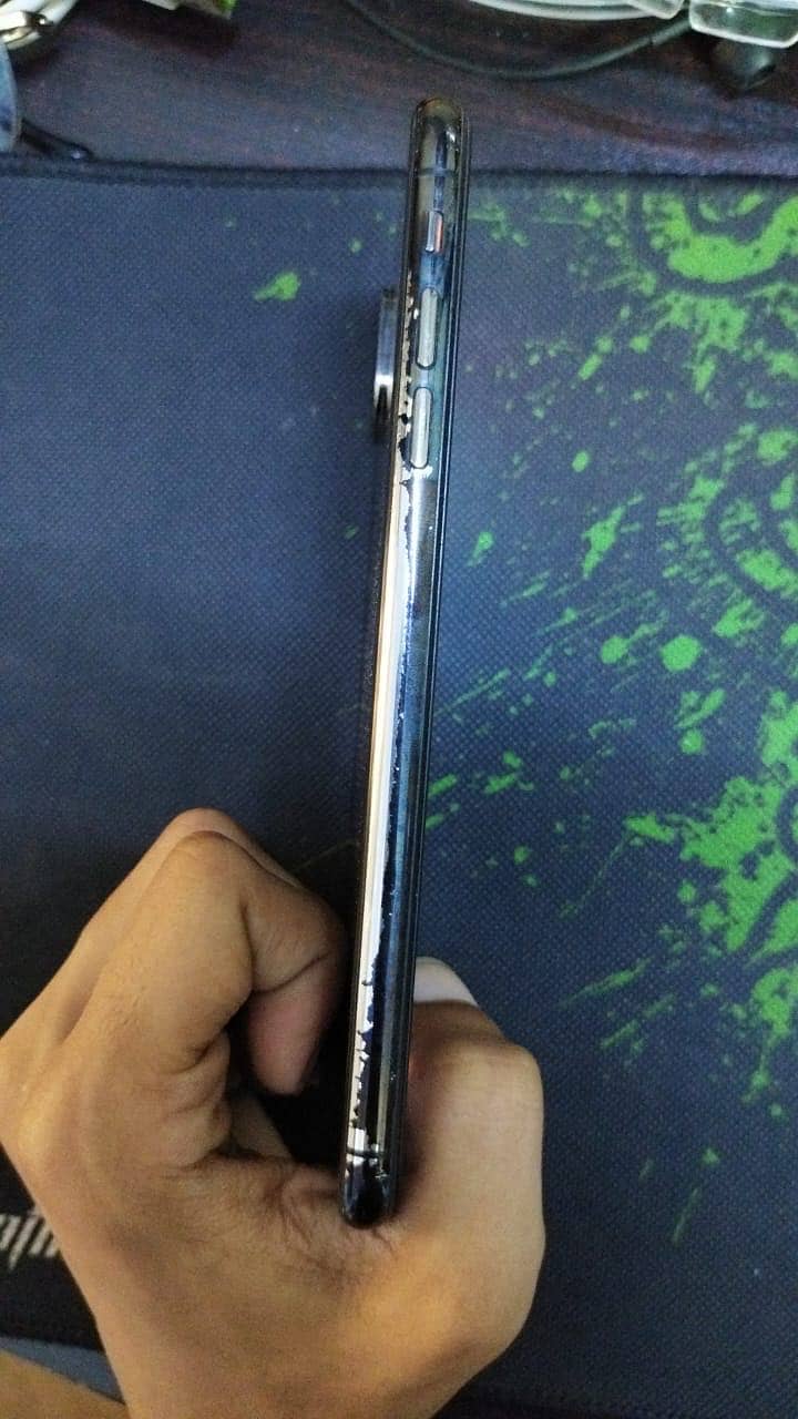 iPhone XS Max 2