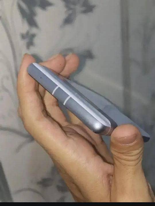 Google Pixel 7a 3