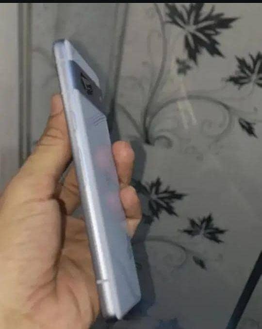 Google Pixel 7a 4