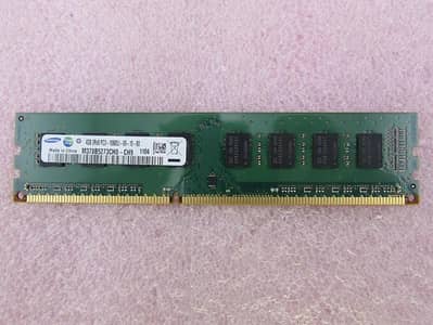Samsung DDR4 Desktop RAM ( 2 stuck ) 8+8=16 GB