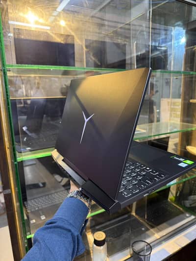 Lenovo Legion Y545 Gaming monster 