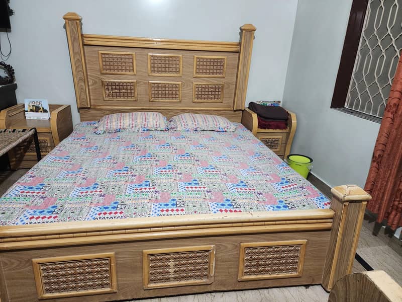 bed side tables dressing table 0