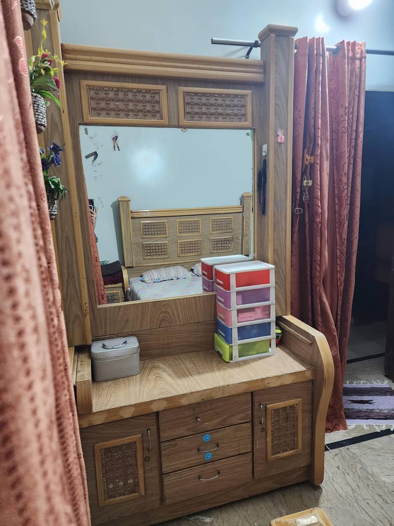 bed side tables dressing table 1