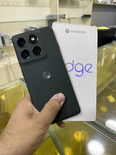 MOTOROLA MOTO EDGE 2025 WITH BOX AND CABLE MASHAALLAH