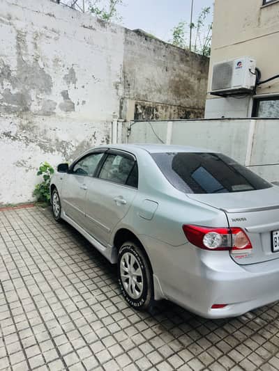 Toyota Corolla GLI 1.6 Automatic 2011