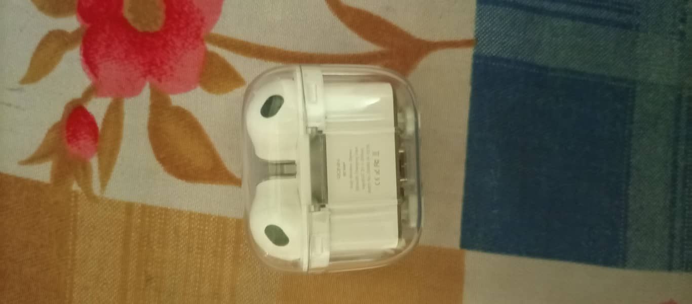 original earbuds 0