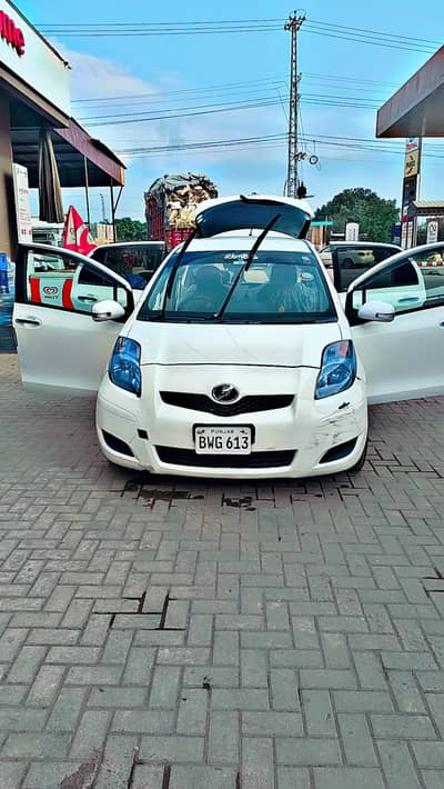 Toyota Vitz 2010