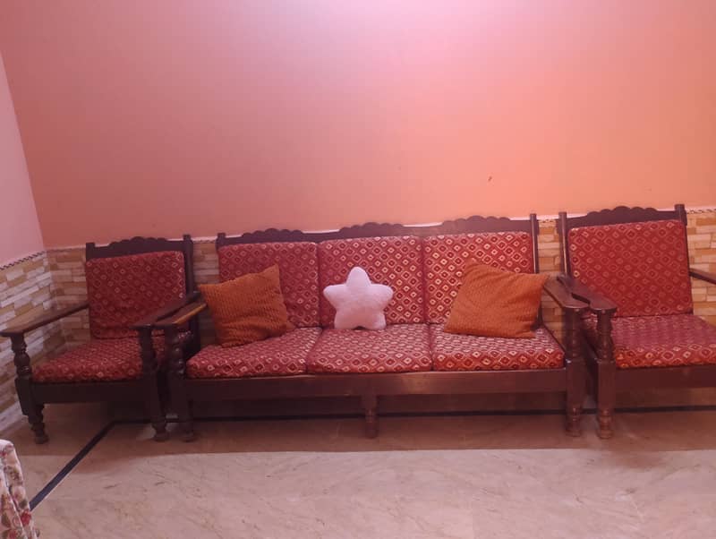 used sofas 0