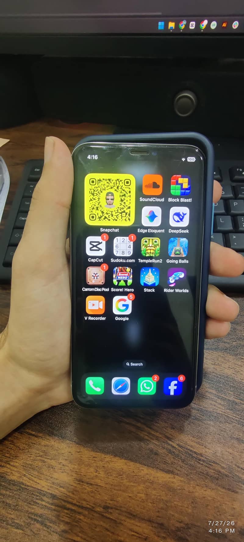 Apple iPhone X 5