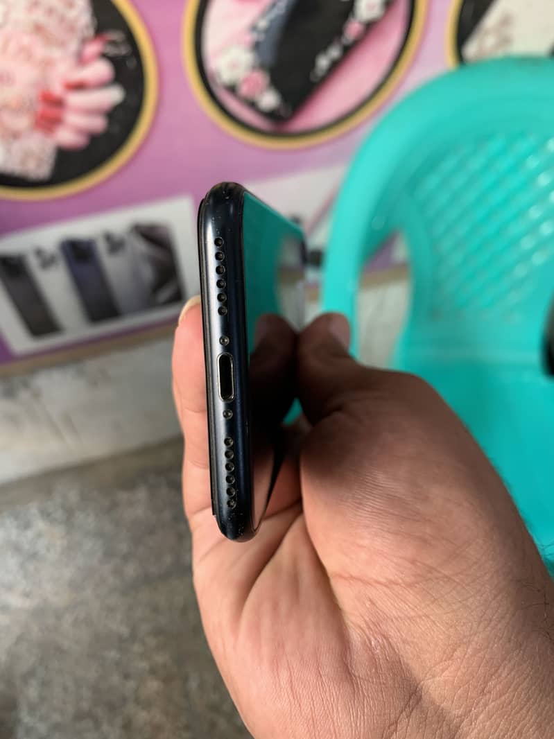 Apple iPhone SE 6