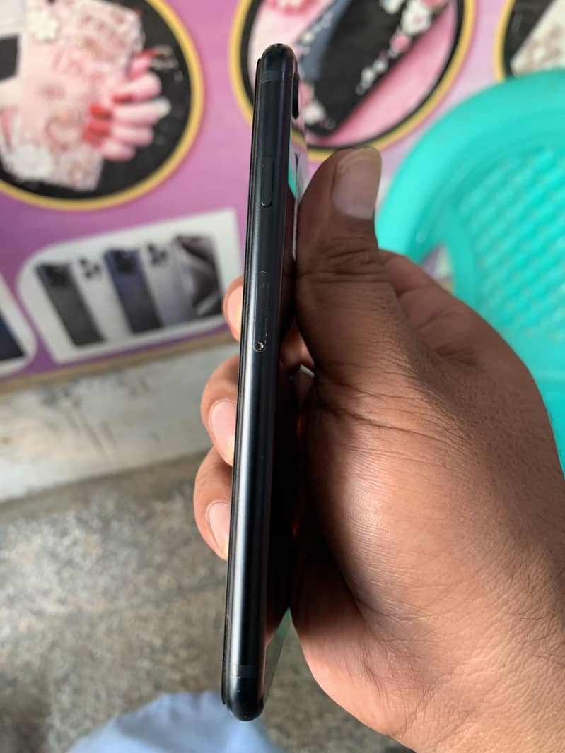 Apple iPhone SE 7