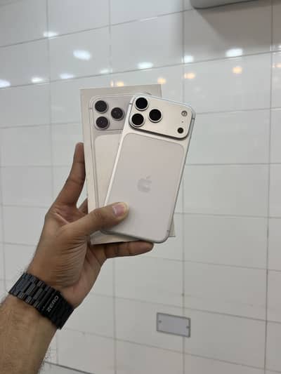 iPhone 17 pro max