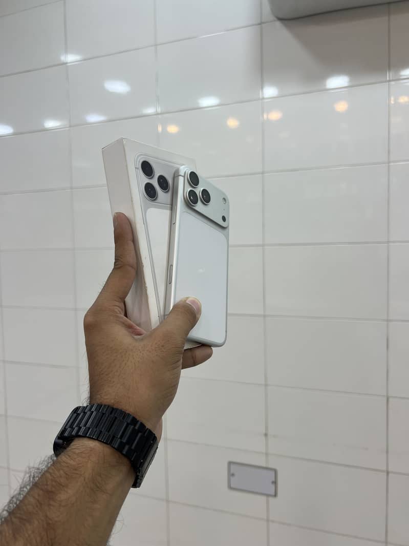 iPhone 17 pro max 2