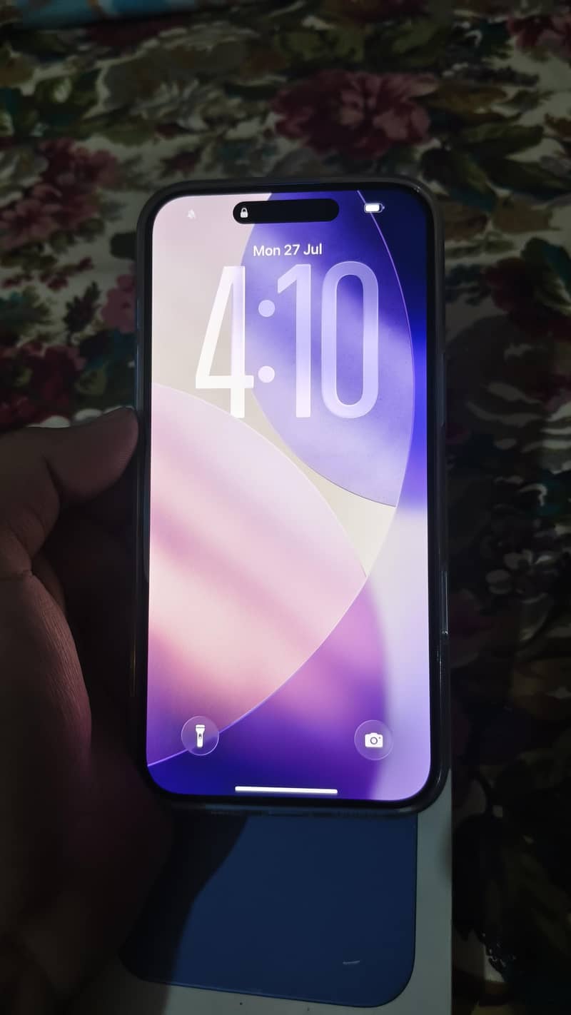 Apple iPhone 16 Plus 4