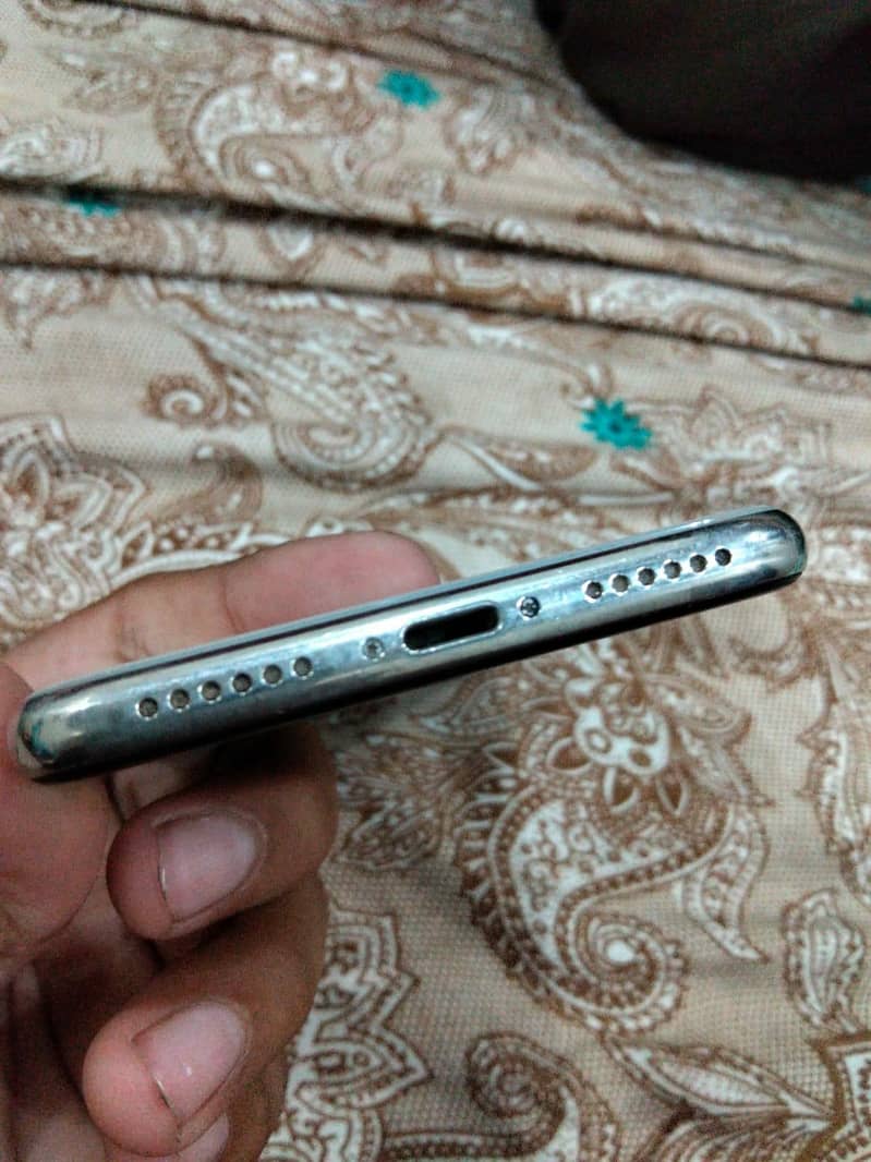 Apple iPhone X 1