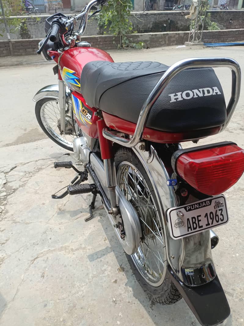 CD 70 2021 MODEL 8
