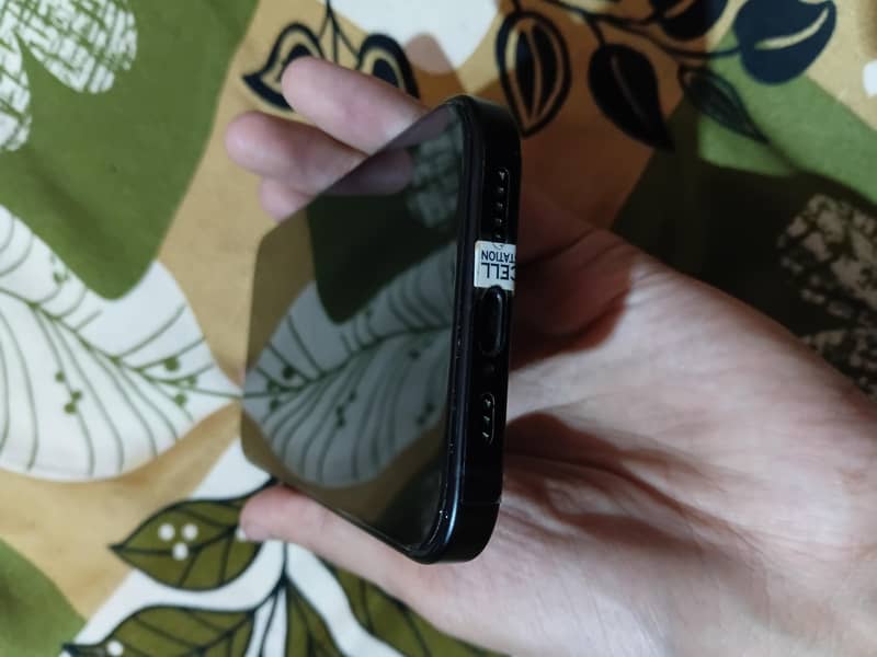 Apple iPhone 15 3