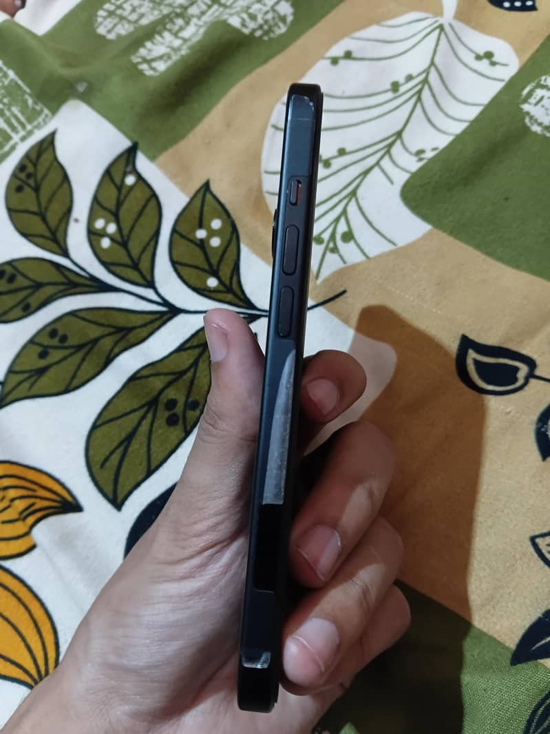 Apple iPhone 15 5